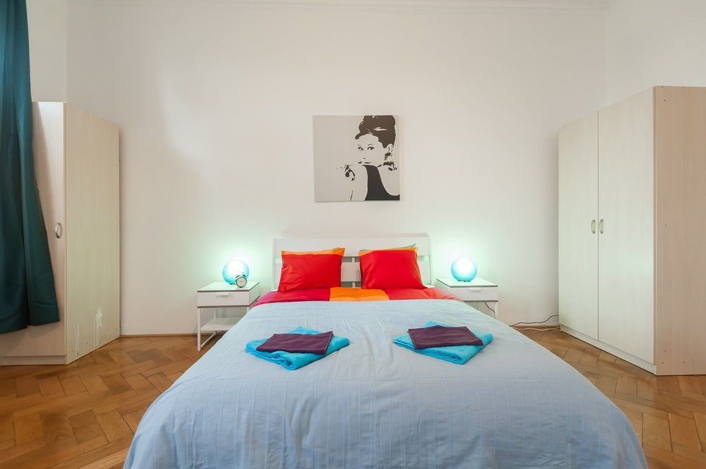 Prague Hostel Na Smetance Екстер'єр фото